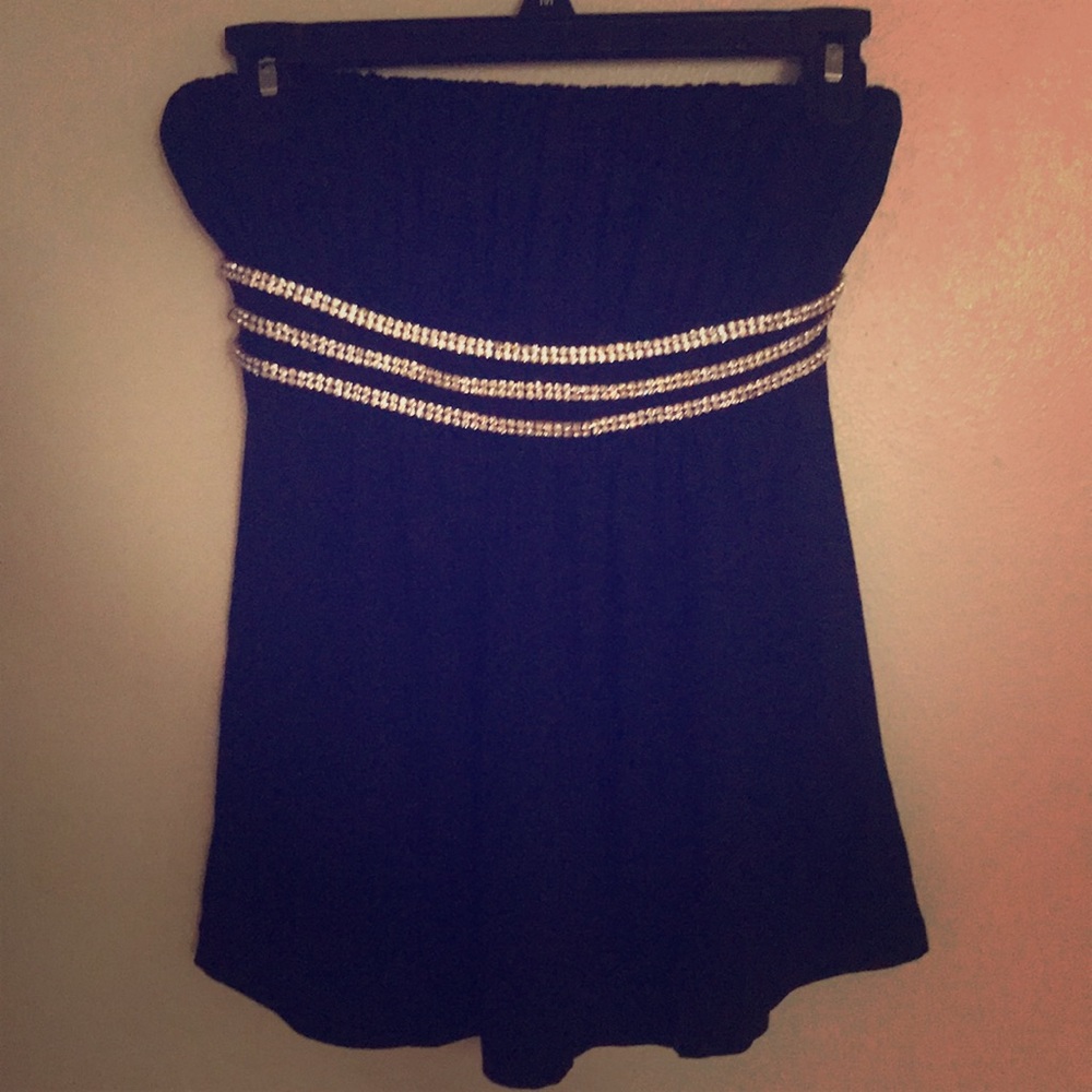 Black strapless top